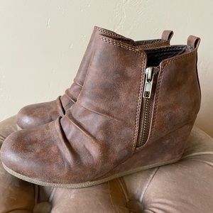 Ankle boots